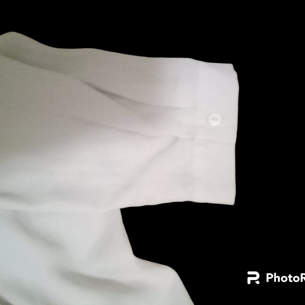 Cream colored blouse - Picture 2 of 2